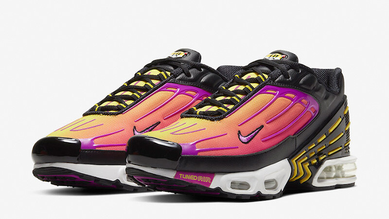 nike tn reflective black